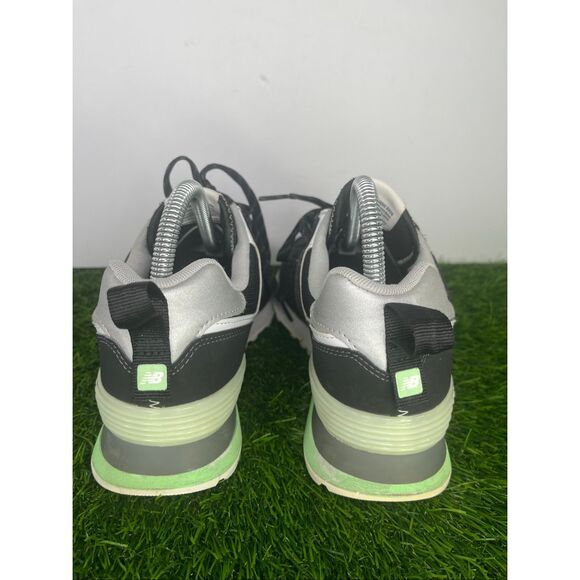 New Balance 574 Women Sneaker Size 8.5 Black Green Lace Up Gorpcore Athletic - Picture 4 of 8